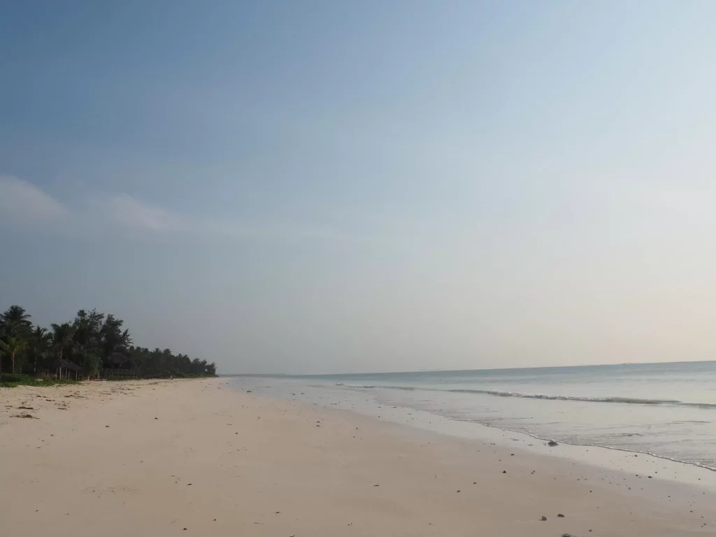 Alte e Basse maree a Zanzibar